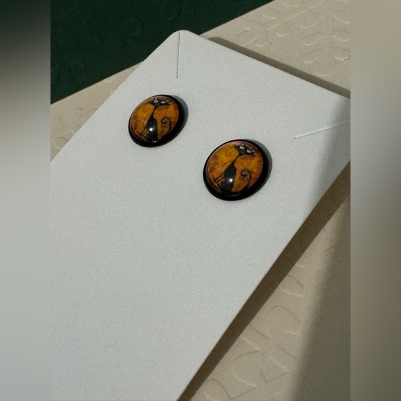 ❄️ SALE! Black Cat Button Stud Earrings Black Metal & Glass - Picture 3 of 11